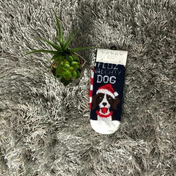 Feliz Naughty Dog 2-PACK MICRO VELOUR SLIPPER SOCK - Picture 3 of 6